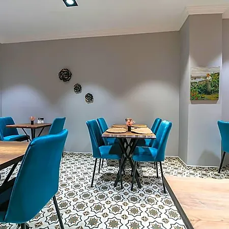 Solo Hotel