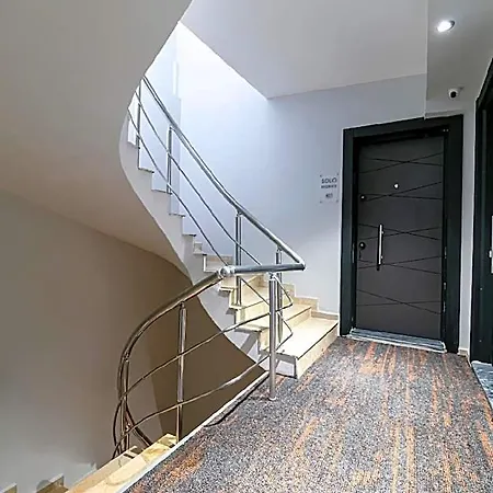 Solo Hotel