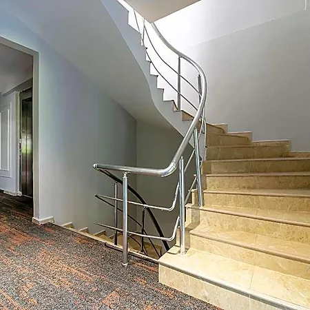 Solo 3* Istambul