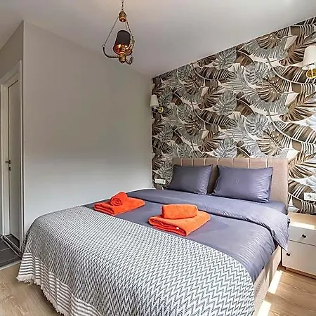 Solo Hotel