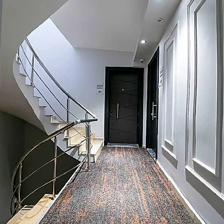 Solo Hotel